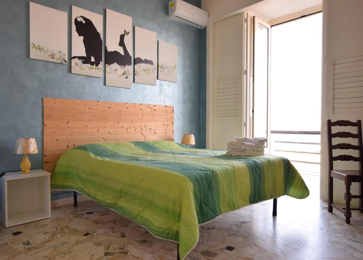 Les Suites Corso Roma Галлиполи Экстерьер фото