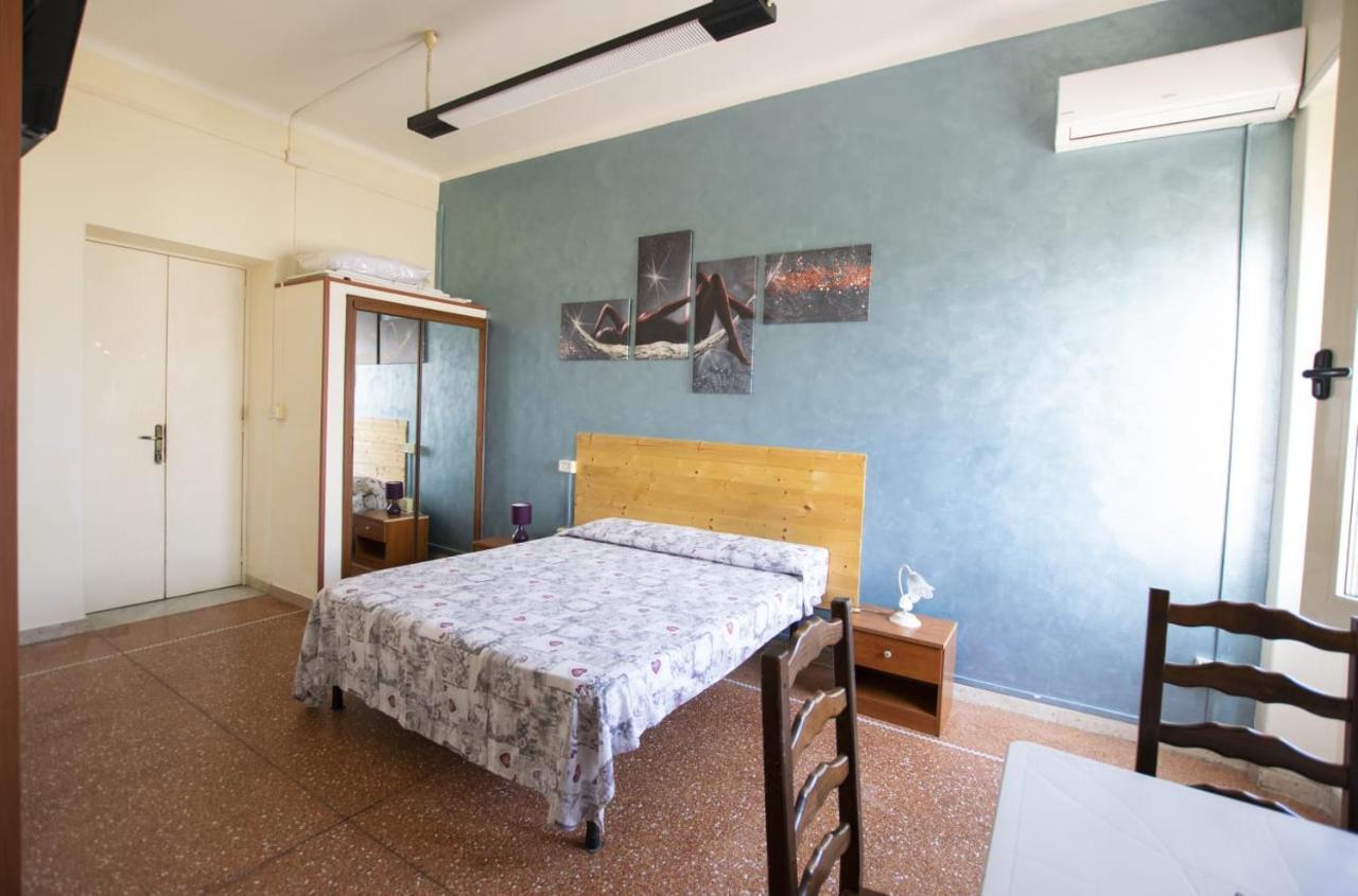 Les Suites Corso Roma Галлиполи Экстерьер фото
